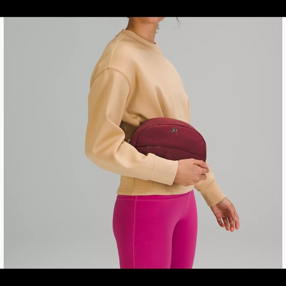 Lululemon🍋Double Zip Pouch-mulled wine - Picture 3 of 13